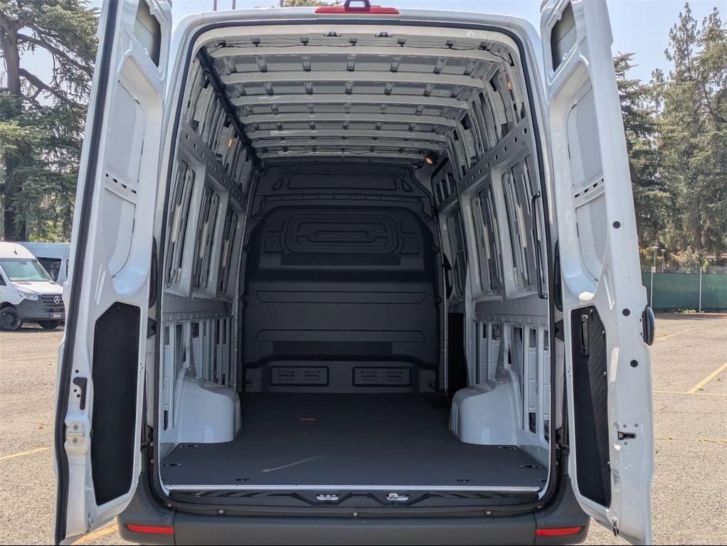new 2025 Mercedes-Benz Sprinter 3500 car, priced at $72,272