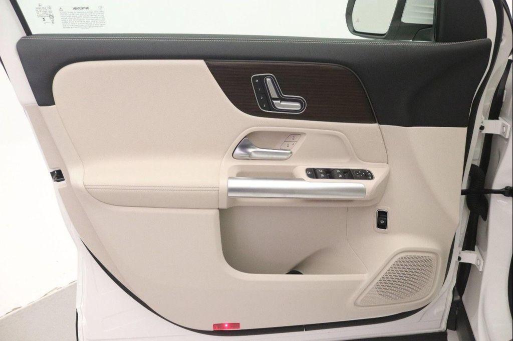 used 2025 Mercedes-Benz GLA 250 car, priced at $36,997