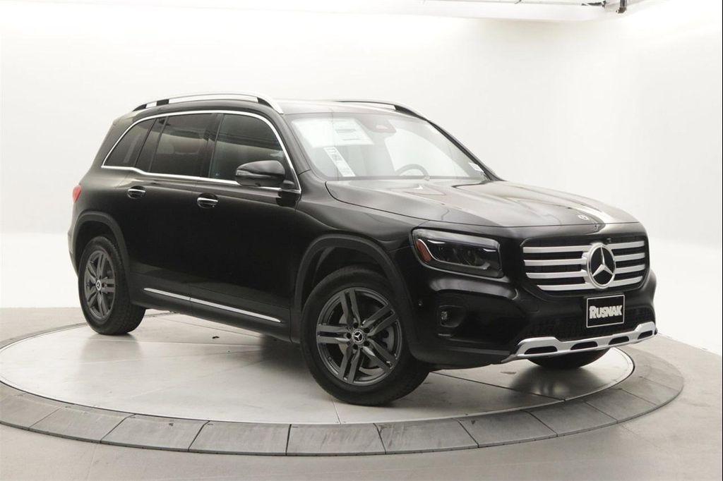 new 2026 Mercedes-Benz GLB 250 car, priced at $49,145