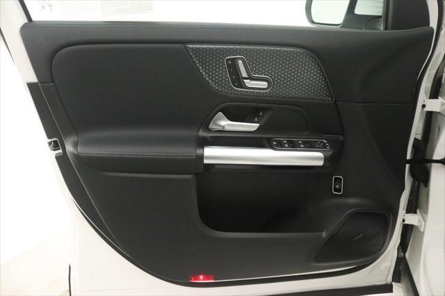 used 2025 Mercedes-Benz GLA 250 car, priced at $38,998