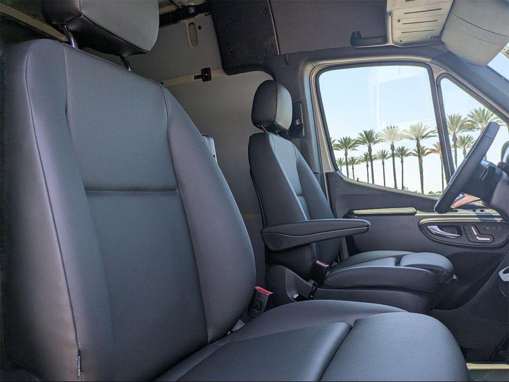 new 2025 Mercedes-Benz Sprinter 2500 car, priced at $85,089