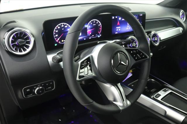 new 2025 Mercedes-Benz GLB 250 car, priced at $48,645