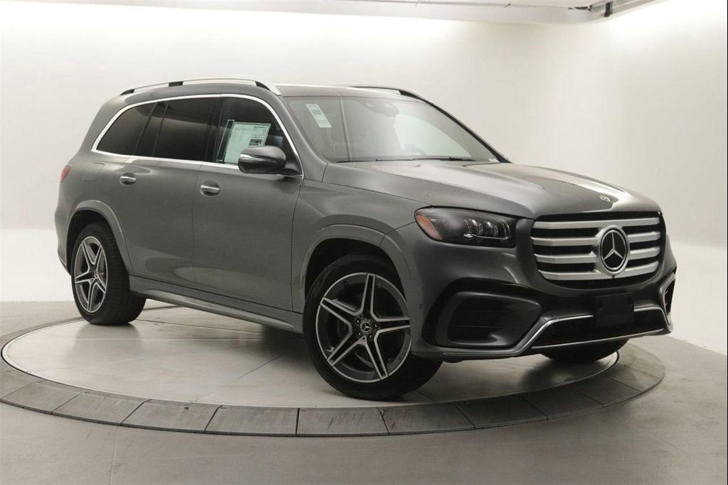 new 2025 Mercedes-Benz GLS 450 car, priced at $95,035