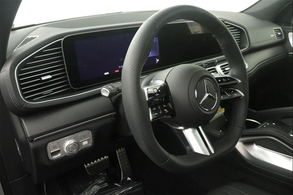 new 2025 Mercedes-Benz GLS 450 car, priced at $95,035