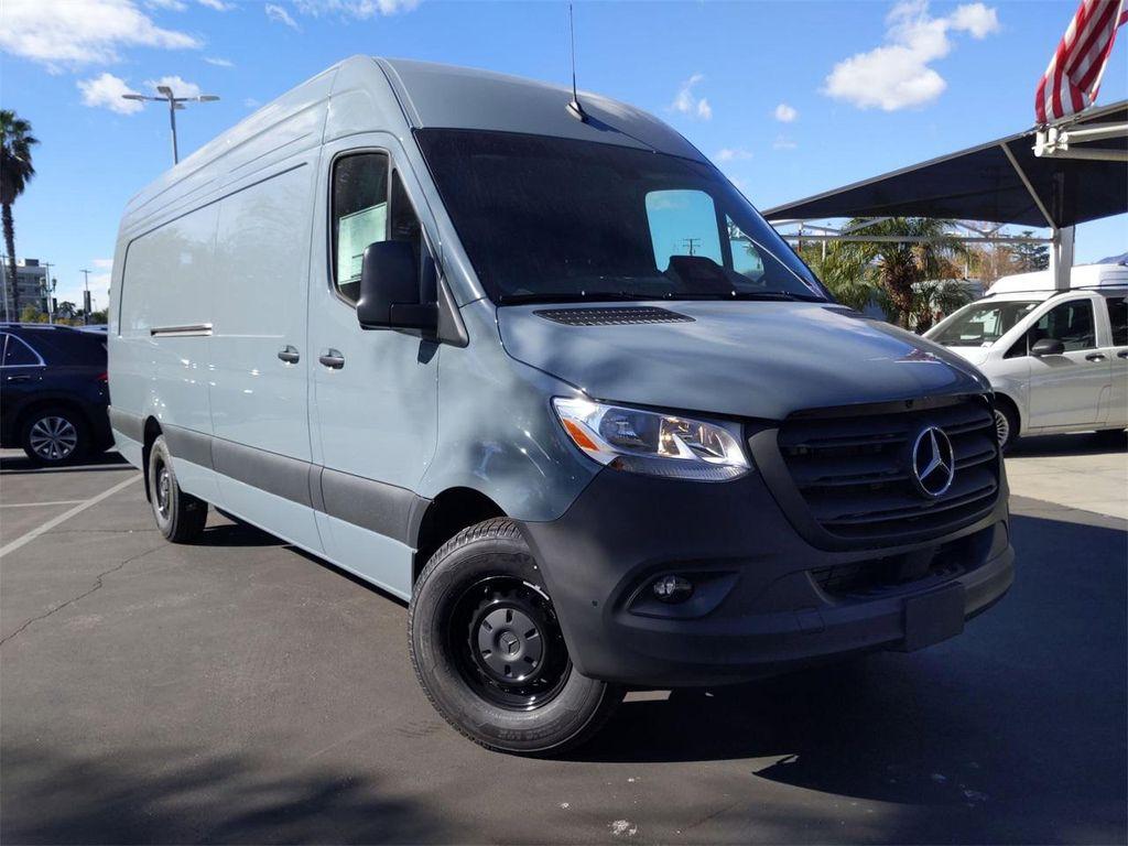 new 2025 Mercedes-Benz Sprinter 2500 car, priced at $73,210