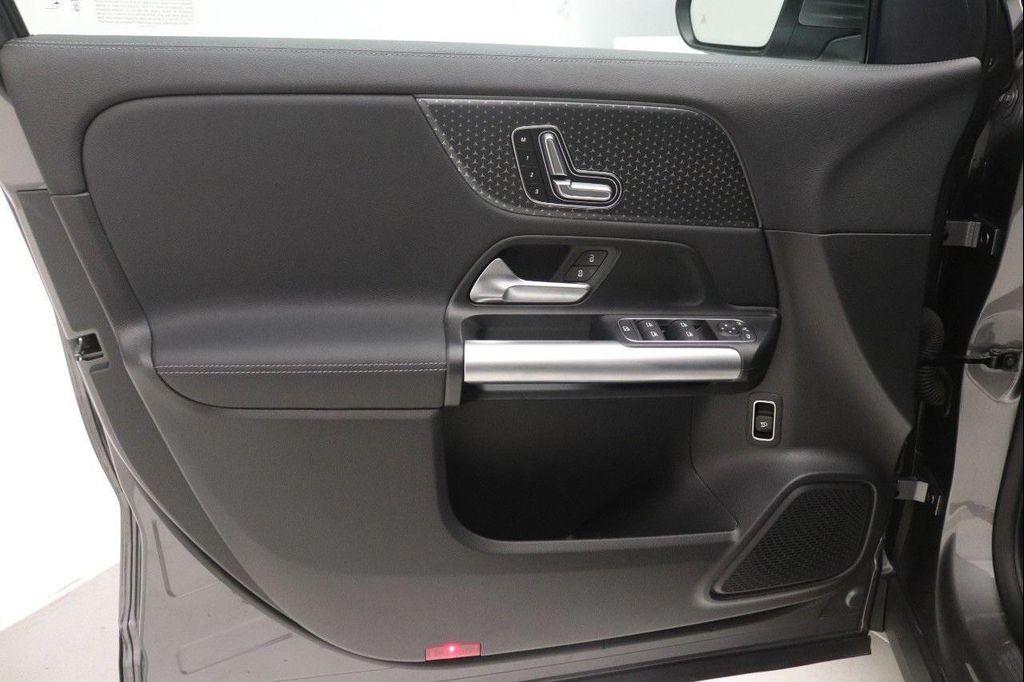 used 2025 Mercedes-Benz GLA 250 car, priced at $38,999