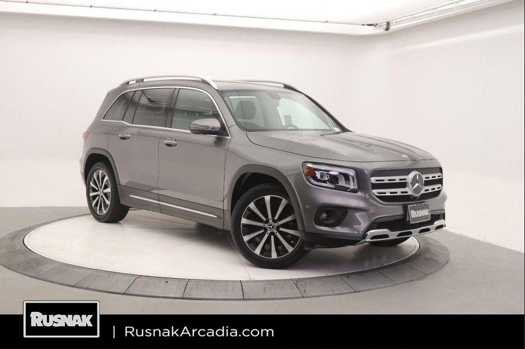 used 2022 Mercedes-Benz GLB 250 car, priced at $27,999