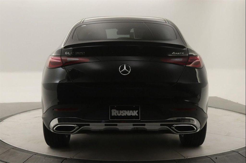 new 2025 Mercedes-Benz GLC 300 car, priced at $61,585