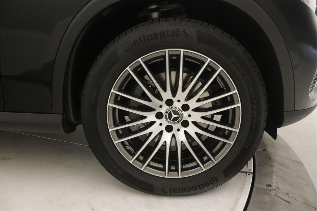 new 2025 Mercedes-Benz GLC 300 car, priced at $61,585