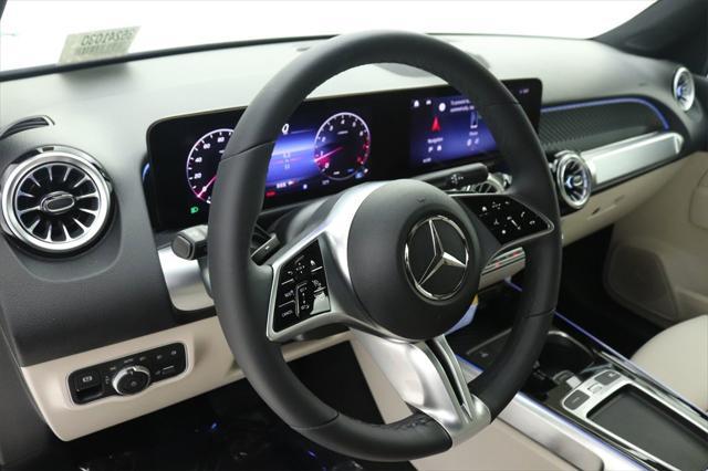 new 2024 Mercedes-Benz GLB 250 car, priced at $49,490