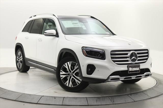 new 2024 Mercedes-Benz GLB 250 car, priced at $49,490