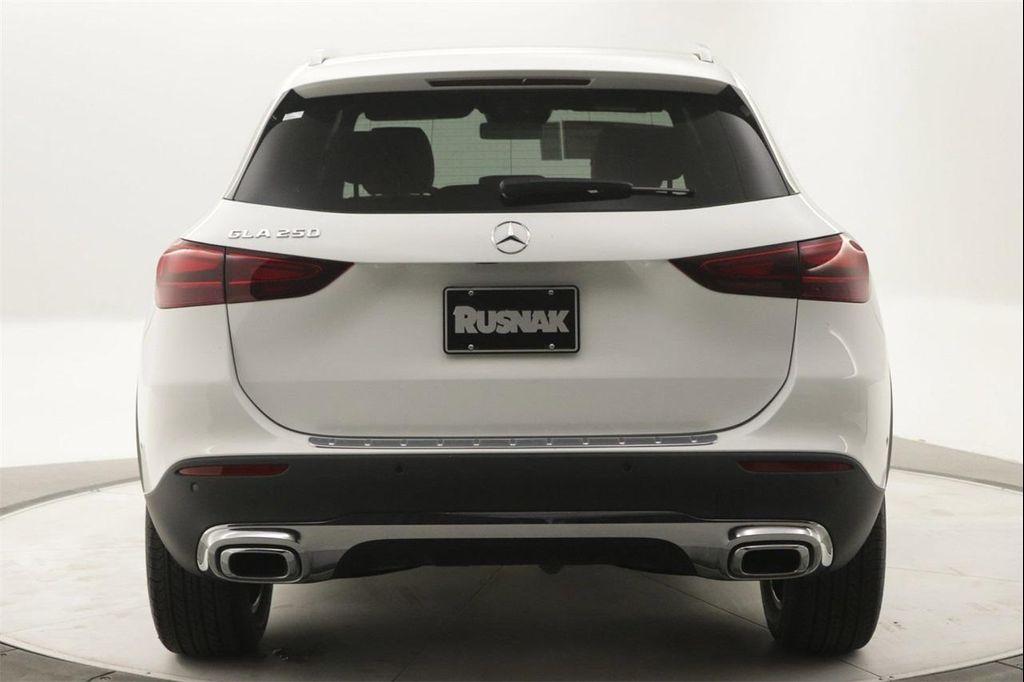 new 2025 Mercedes-Benz GLA 250 car, priced at $44,345