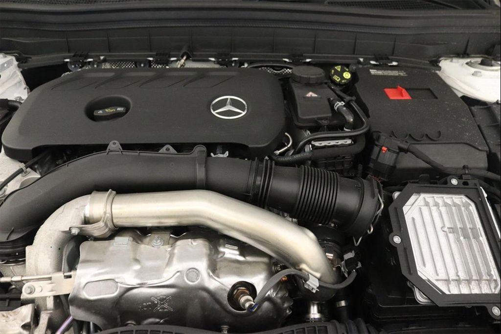new 2025 Mercedes-Benz GLB 250 car, priced at $48,645
