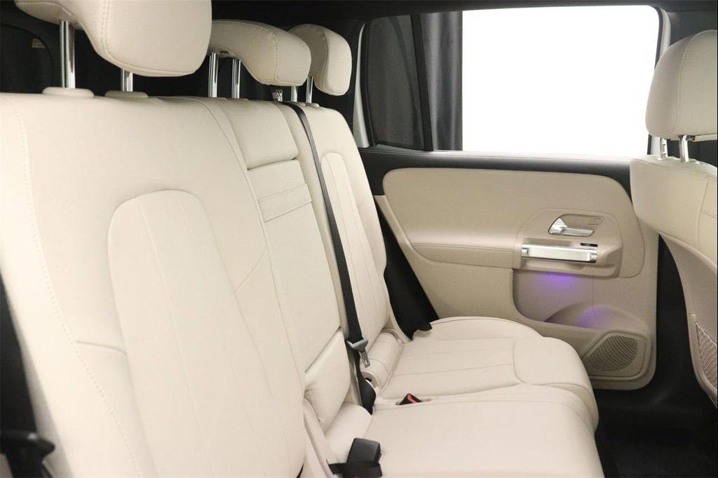 new 2025 Mercedes-Benz GLB 250 car, priced at $48,645
