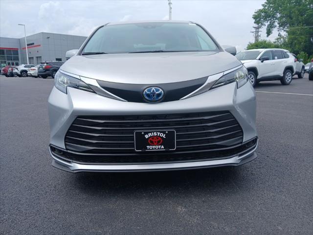 new 2025 Toyota Sienna car, priced at $43,410