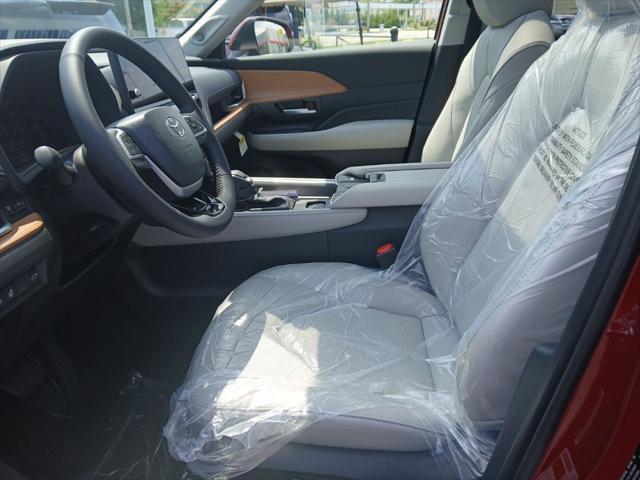 new 2025 Toyota Grand Highlander car, priced at $55,158