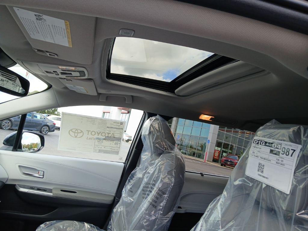new 2025 Toyota Sienna car, priced at $50,254