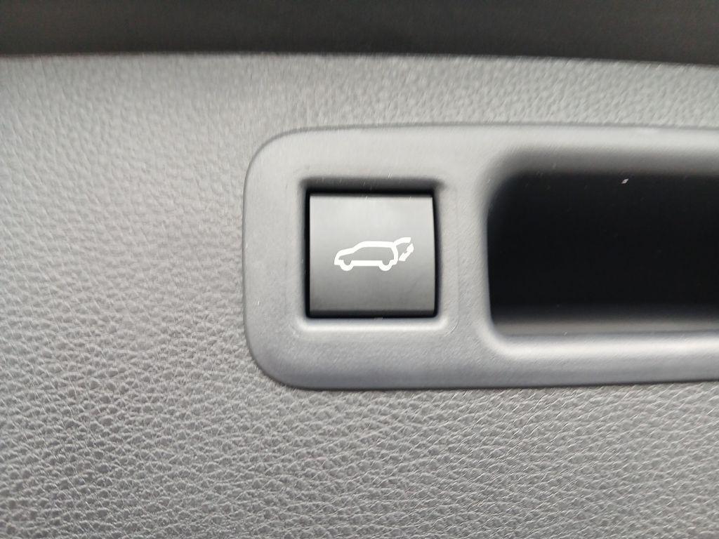 new 2026 Toyota Highlander car, priced at $48,673