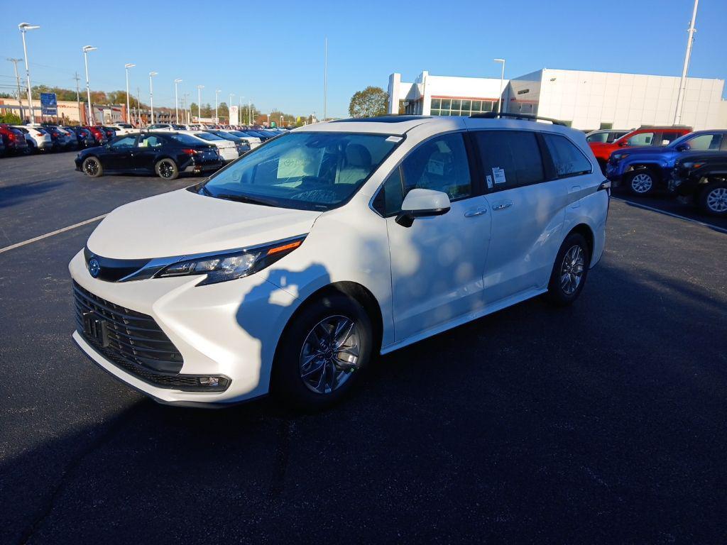 new 2025 Toyota Sienna car, priced at $49,785