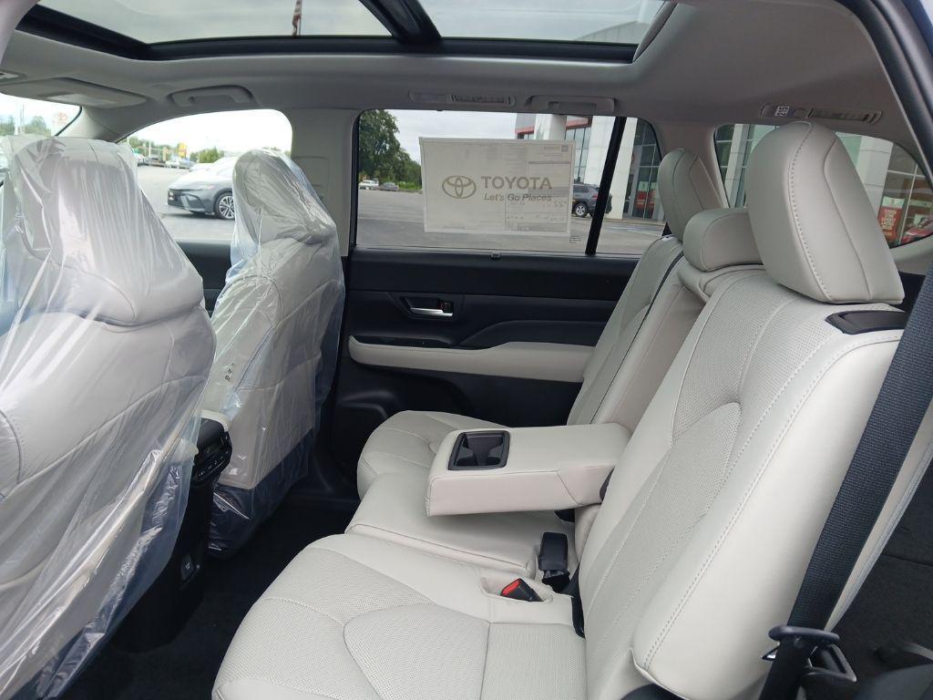 new 2026 Toyota Grand Highlander car, priced at $55,638