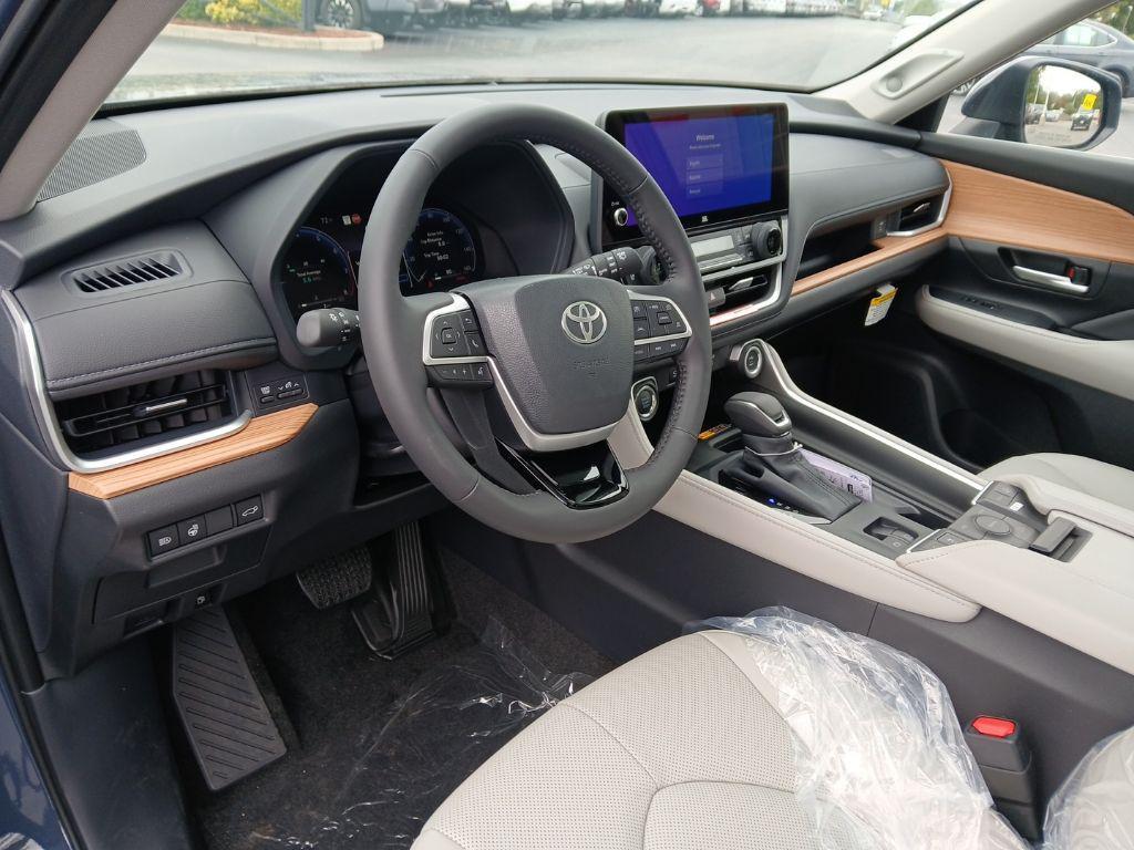 new 2026 Toyota Grand Highlander car, priced at $55,638