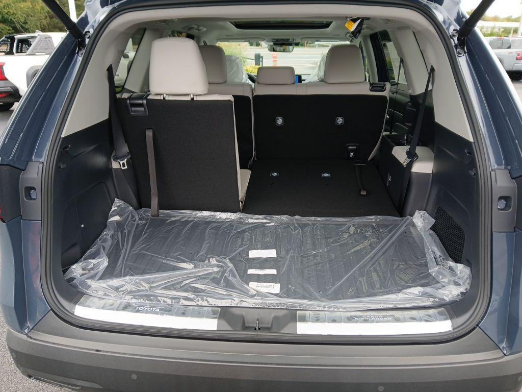 new 2026 Toyota Grand Highlander car, priced at $55,638