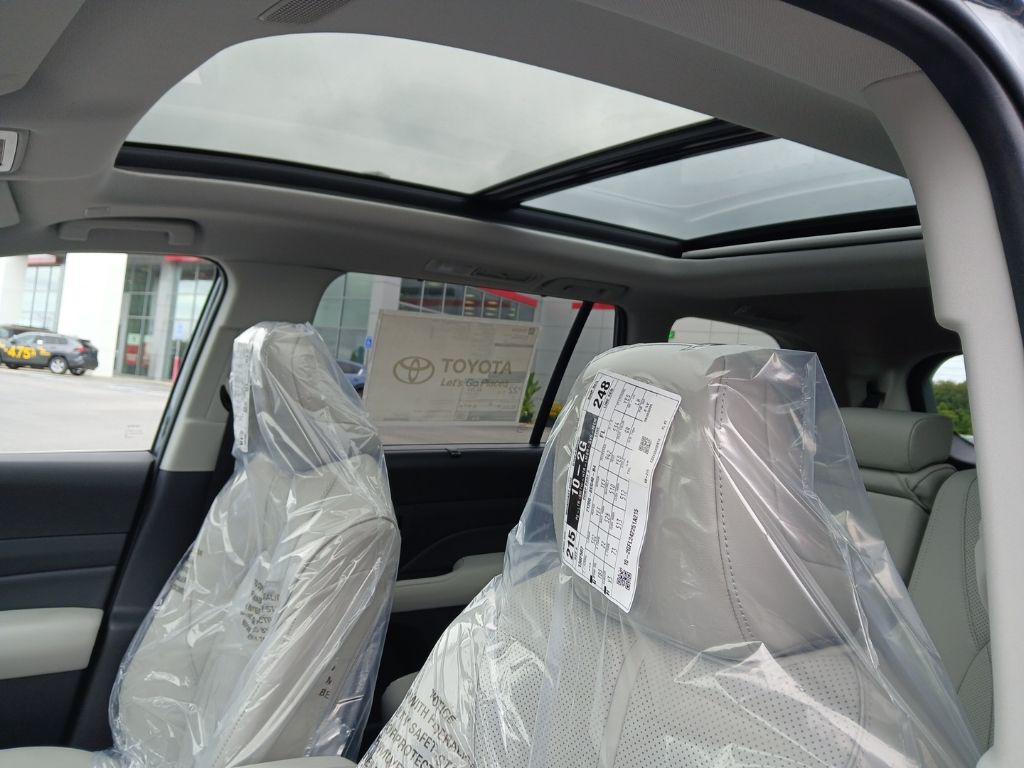 new 2026 Toyota Grand Highlander car, priced at $55,638