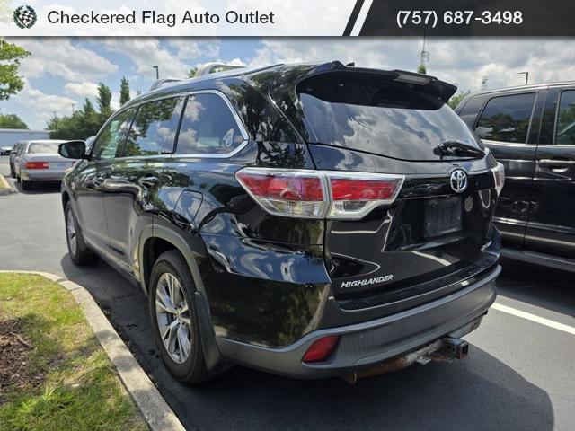 used 2015 Toyota Highlander car, priced at $17,261