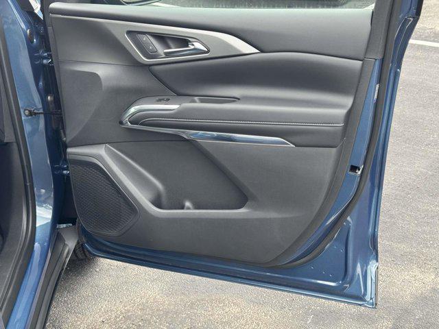 new 2025 Chevrolet Traverse car, priced at $40,384