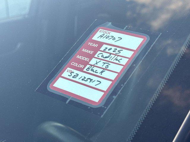 used 2025 Cadillac XT6 car, priced at $47,000