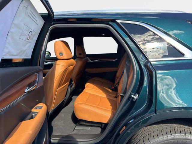new 2025 Cadillac XT5 car, priced at $54,439