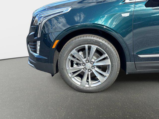 new 2025 Cadillac XT5 car, priced at $54,439