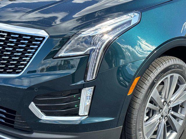 new 2025 Cadillac XT5 car, priced at $54,439