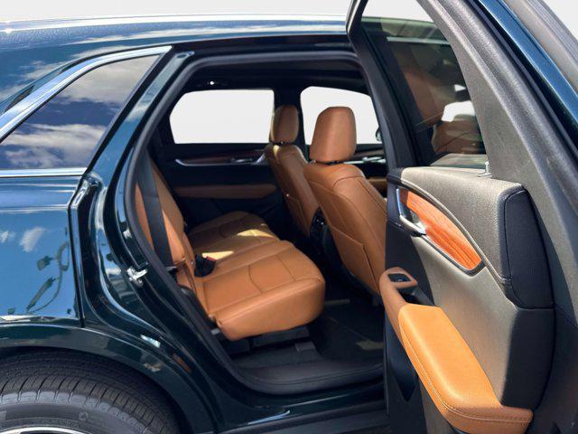 new 2025 Cadillac XT5 car, priced at $54,439
