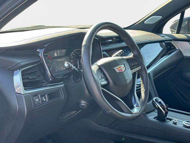 used 2025 Cadillac XT6 car, priced at $47,100