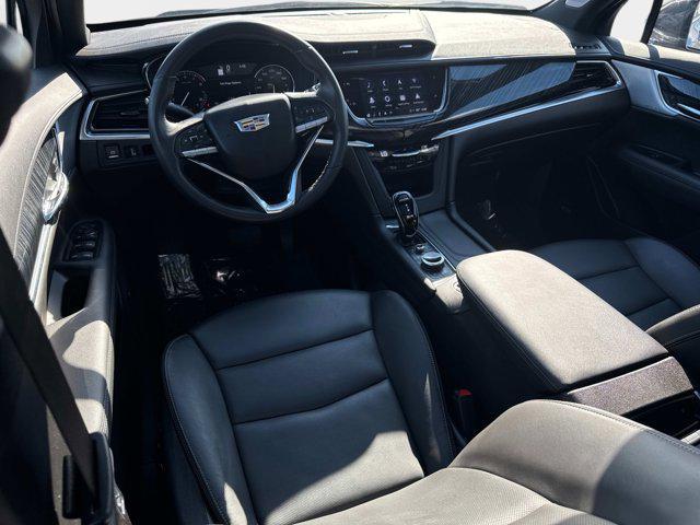 used 2025 Cadillac XT6 car, priced at $47,100