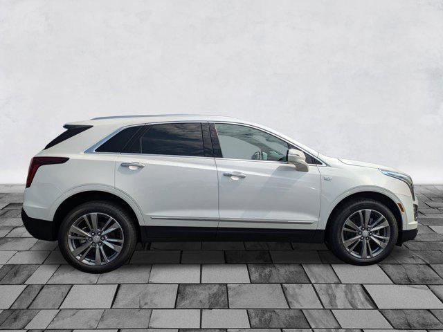 new 2025 Cadillac XT5 car, priced at $54,909