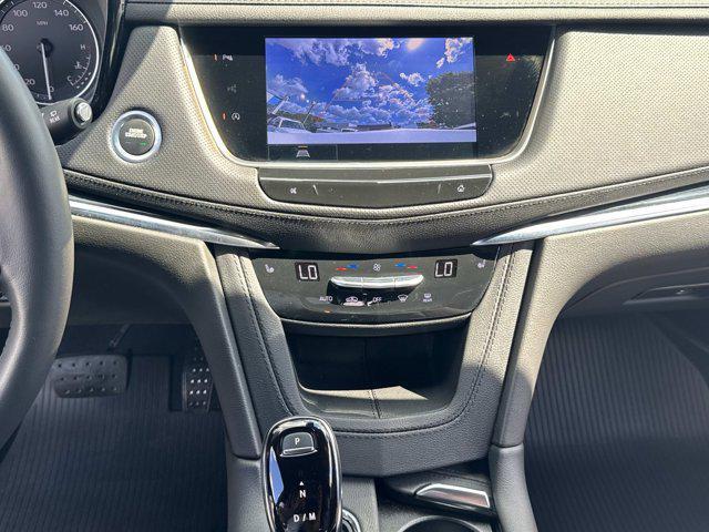 used 2024 Cadillac XT5 car, priced at $43,900