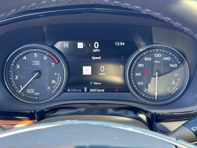 used 2023 Cadillac XT5 car, priced at $31,700