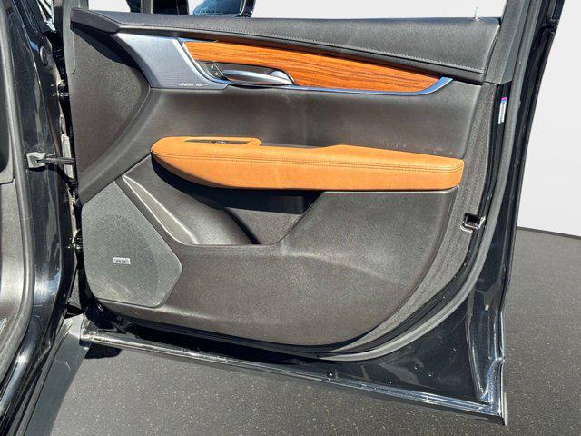 used 2023 Cadillac XT5 car, priced at $31,700