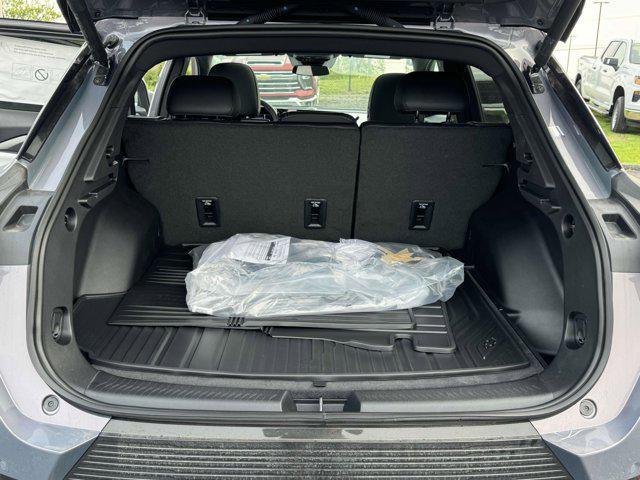 new 2025 Chevrolet Equinox EV car, priced at $40,203