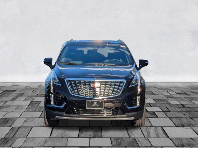 new 2025 Cadillac XT5 car, priced at $54,914