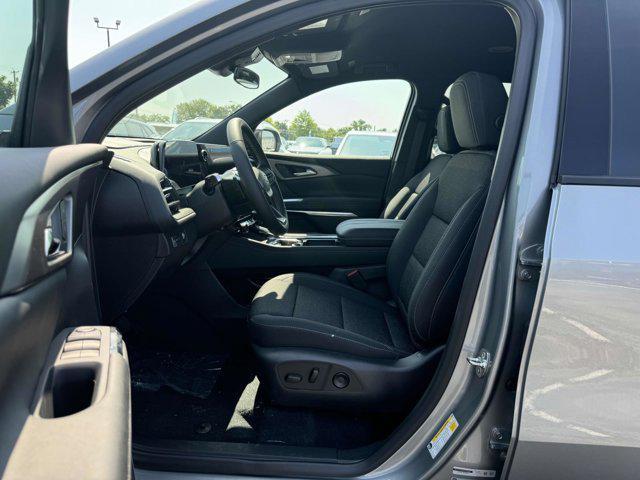new 2025 Chevrolet Traverse car, priced at $39,962