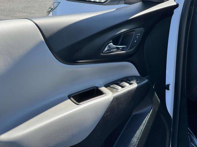 used 2023 Chevrolet Equinox car, priced at $22,400