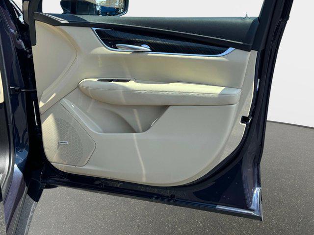 used 2018 Cadillac XT5 car, priced at $20,800