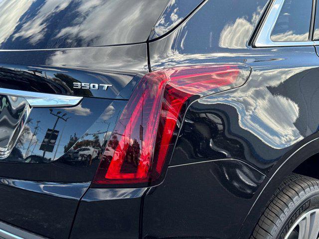 new 2025 Cadillac XT5 car, priced at $56,714