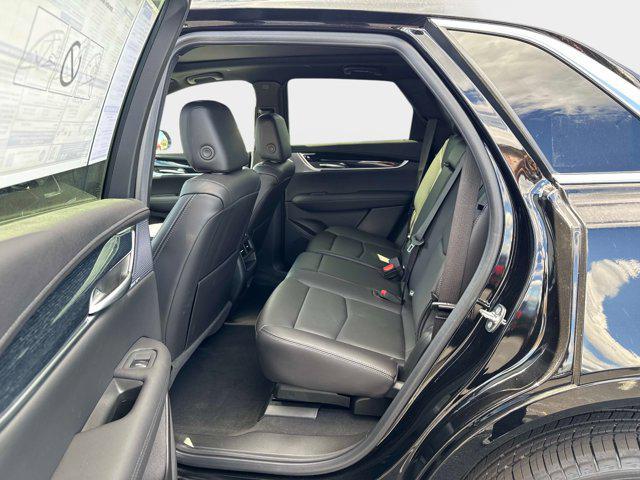 new 2025 Cadillac XT5 car, priced at $56,714