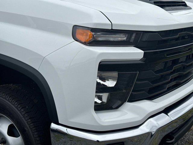 new 2025 Chevrolet Silverado 3500 car, priced at $58,515