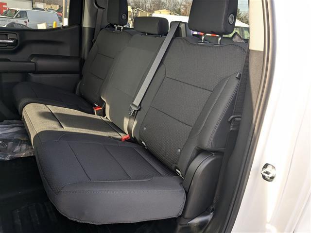 new 2024 Chevrolet Silverado 1500 car, priced at $39,999