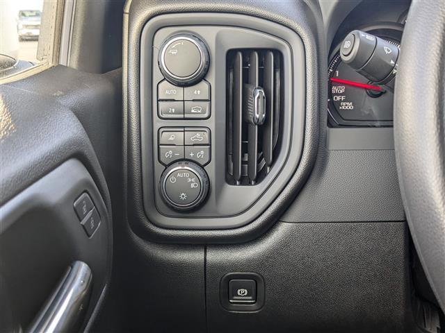 new 2024 Chevrolet Silverado 1500 car, priced at $39,999